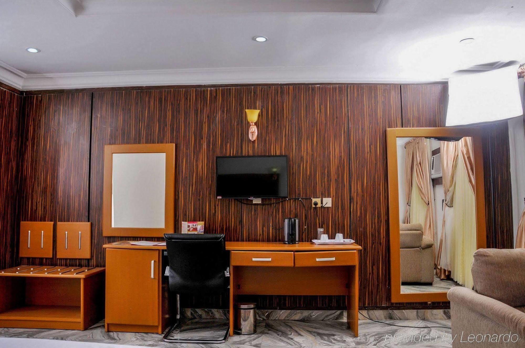 Hotel De Bently Abuja Ngoại thất bức ảnh