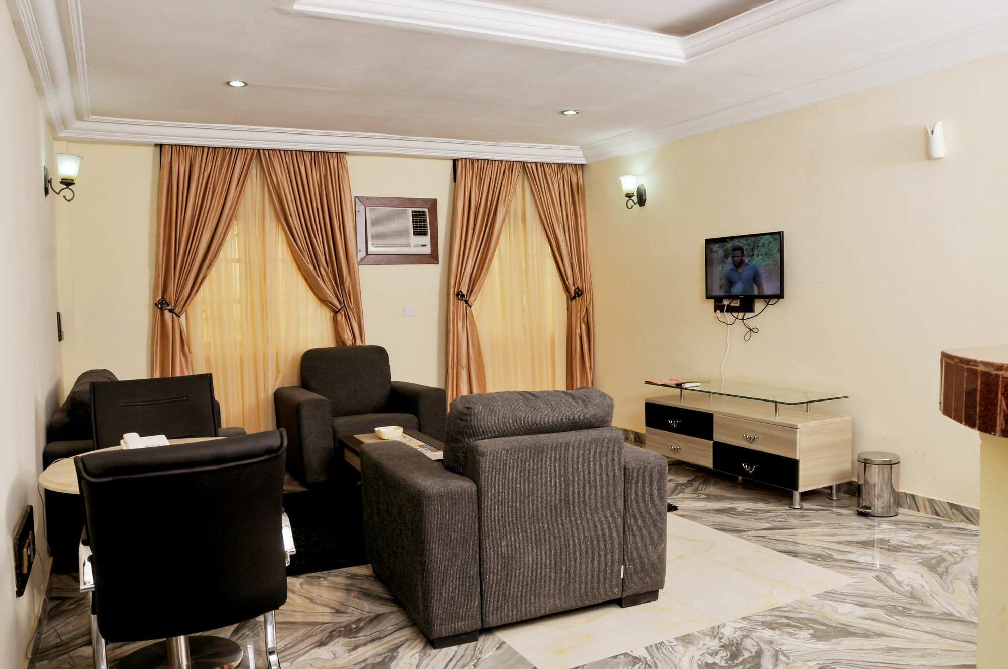 Hotel De Bently Abuja Ngoại thất bức ảnh