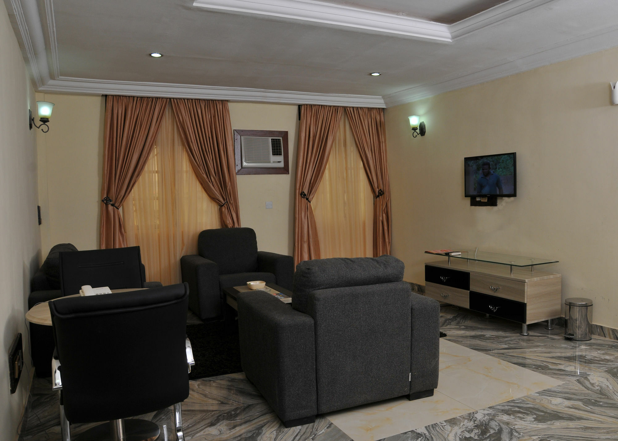 Hotel De Bently Abuja Ngoại thất bức ảnh